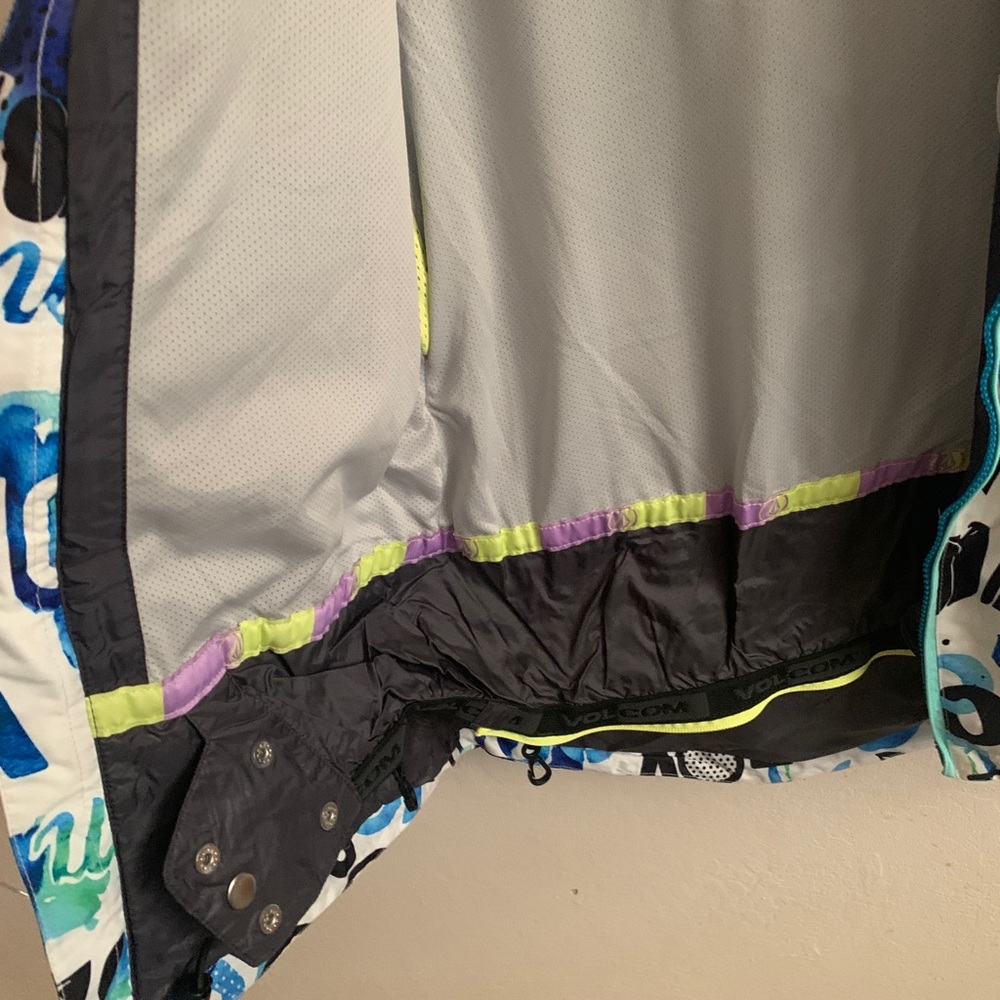 Volcom ski jacket - Picture 3 of 3